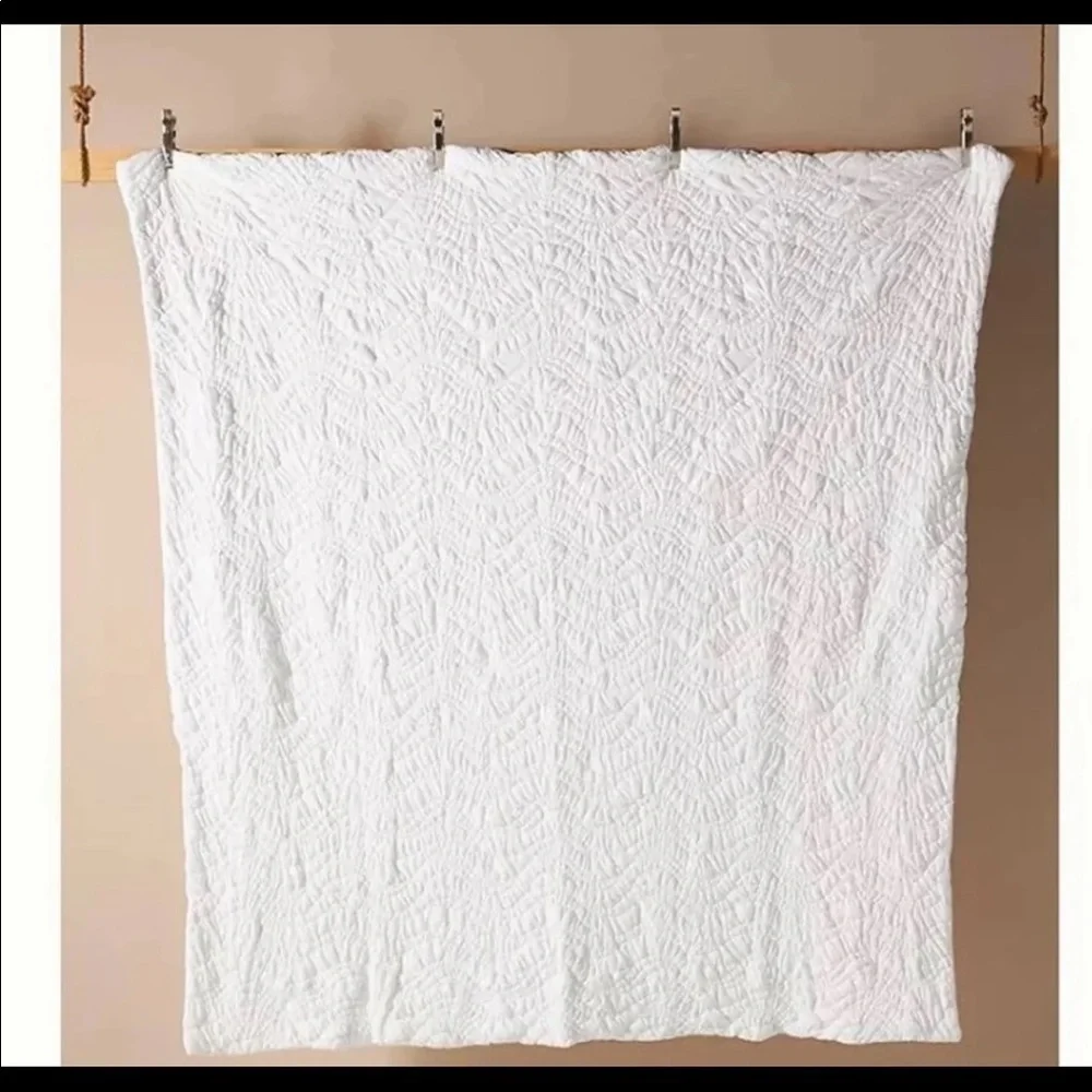Anthropologie Bajada King Quilt NEW